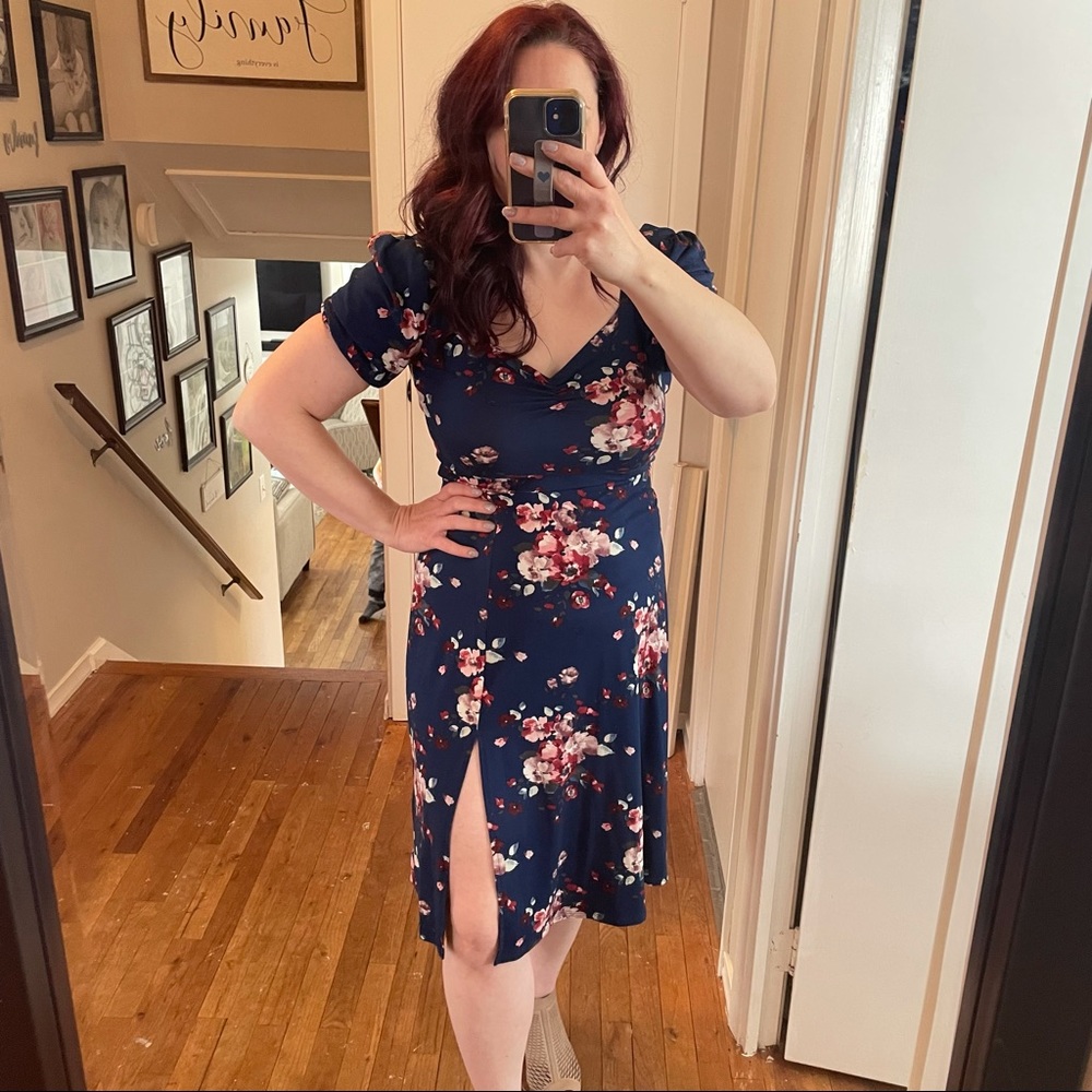 Socialite Floral Bubble Sleeve Midi dress